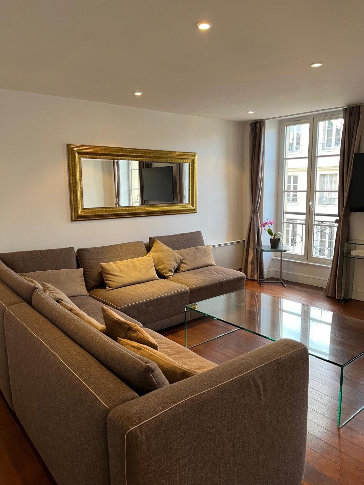 Bel Appartement Chic Et Cosy 78100 Saint-Germain-en-Laye Bagian luar foto