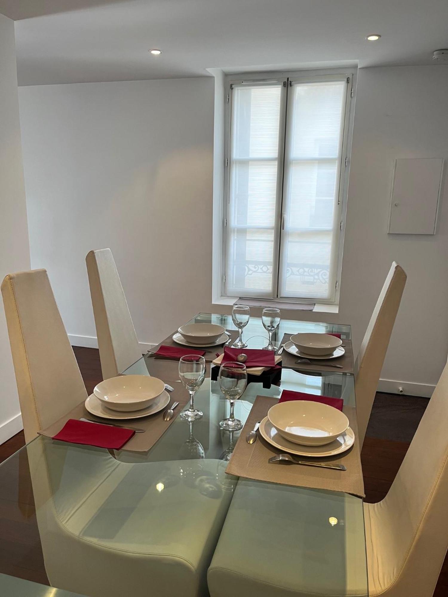 Bel Appartement Chic Et Cosy 78100 Saint-Germain-en-Laye Bagian luar foto